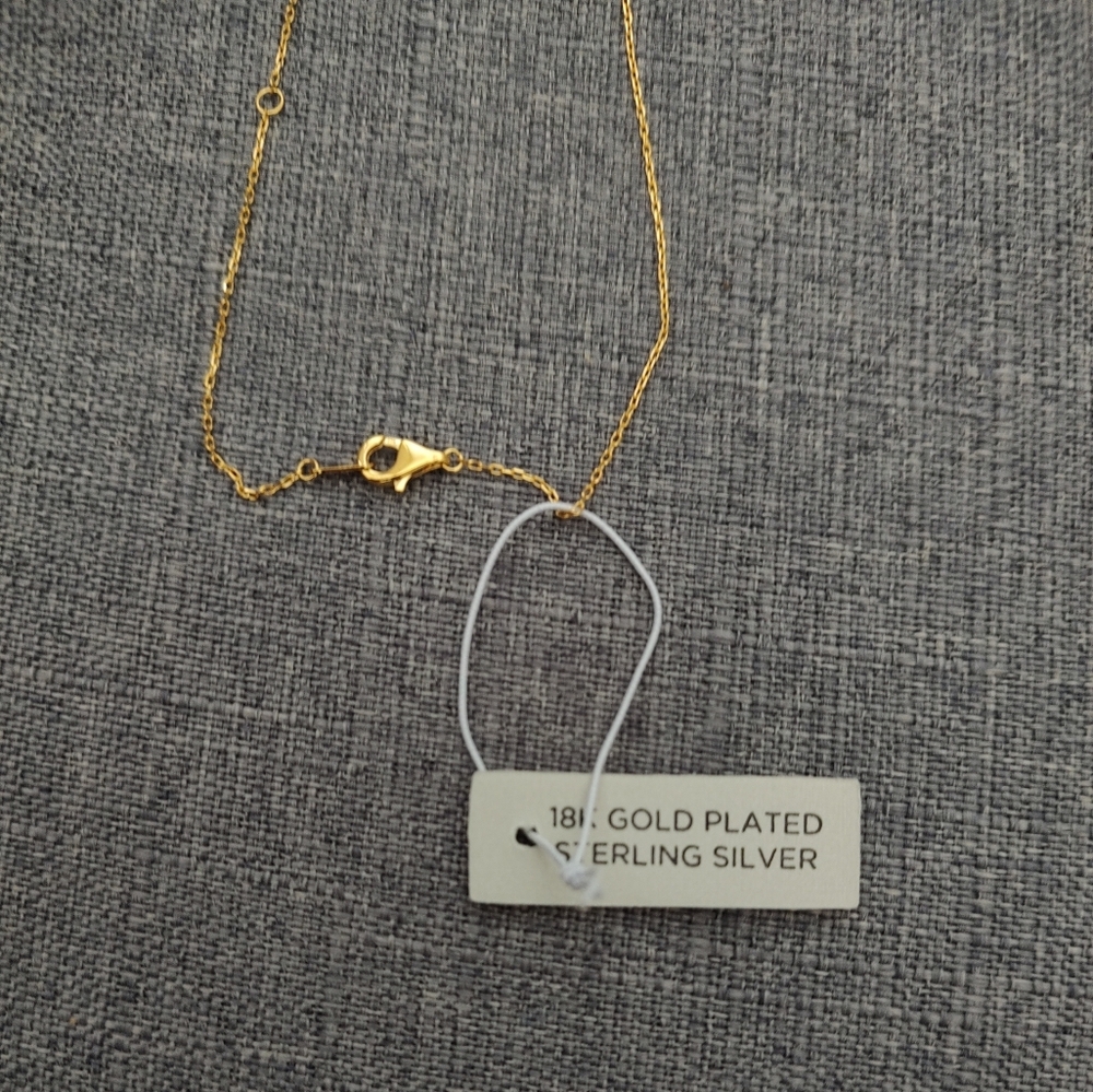 Rachel Zoe White Clover Necklace 18K Gold Plated Sterling NWT - Picture 5 of 5